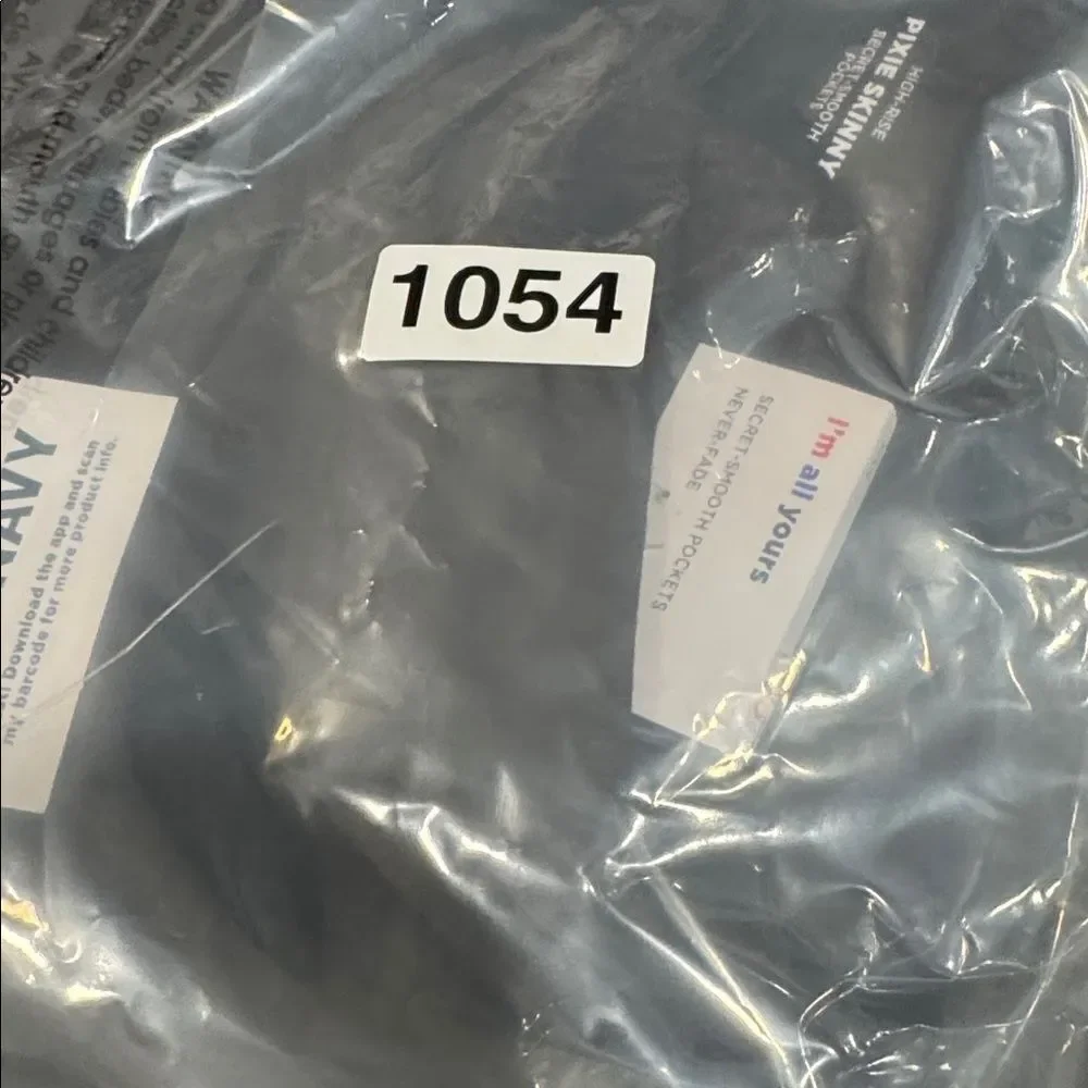 High-Waisted Pixie Skinny Ankle Pants - Picture 5 of 5